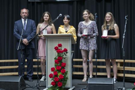 Novice vitanje praznuje 6 foto uros urlep